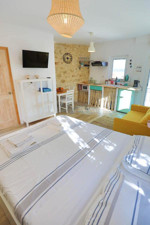 Ravi Boutique Home - 1 Minute Walk From Beach Kalyves Exterior photo