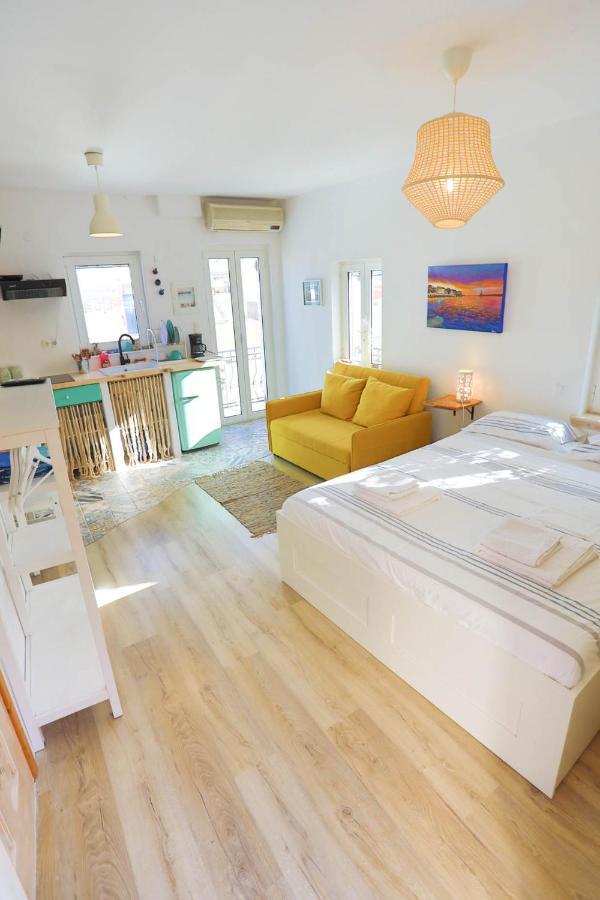 Ravi Boutique Home - 1 Minute Walk From Beach Kalyves Exterior photo