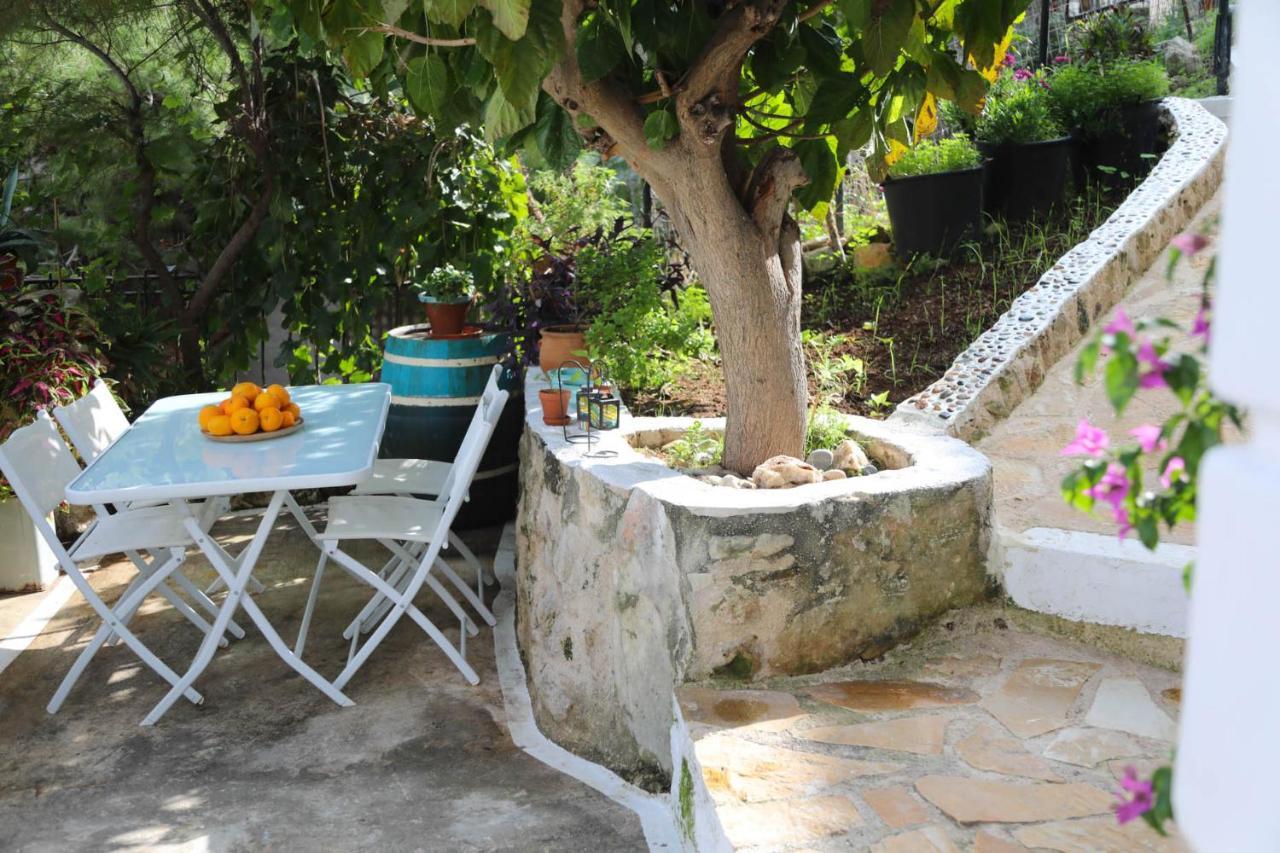 Ravi Boutique Home - 1 Minute Walk From Beach Kalyves Exterior photo