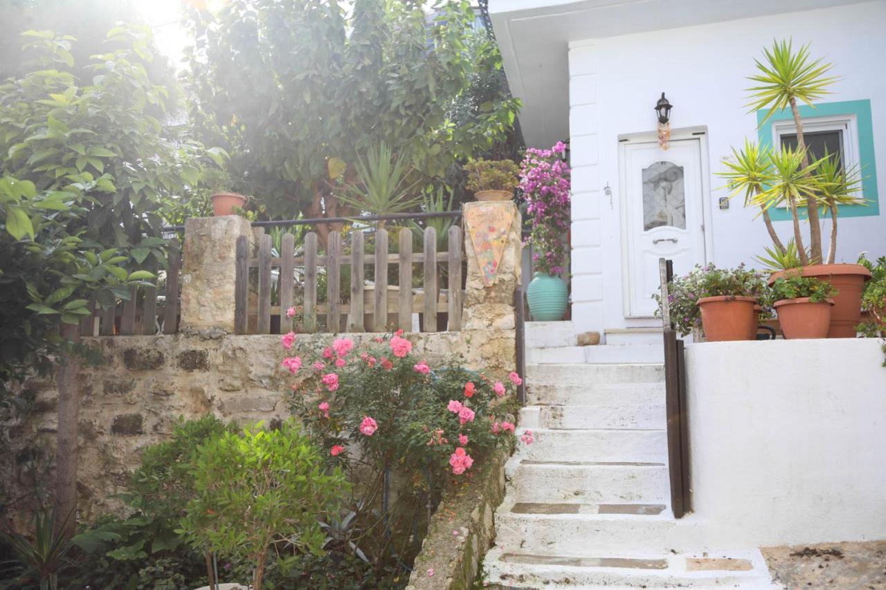 Ravi Boutique Home - 1 Minute Walk From Beach Kalyves Exterior photo